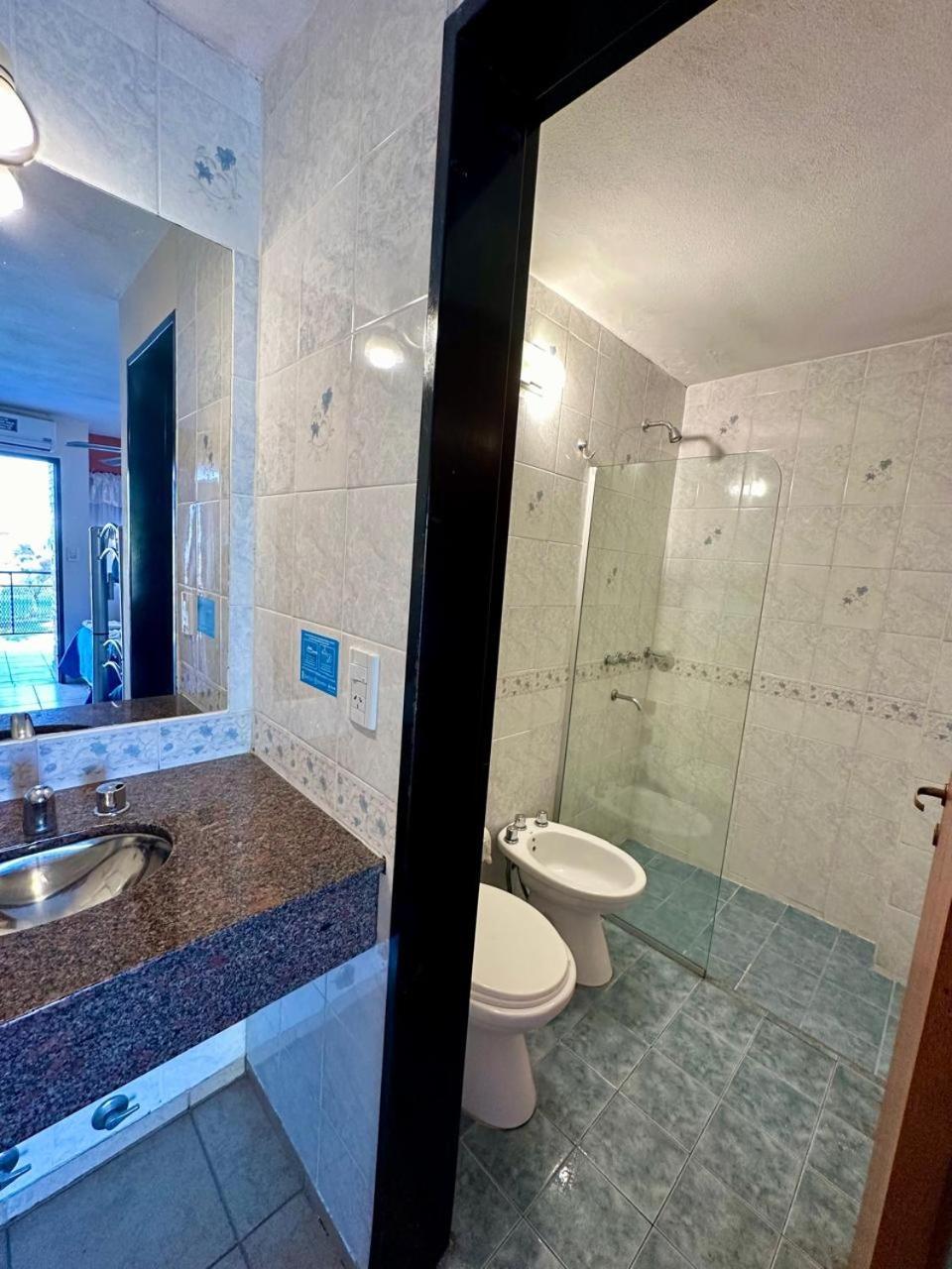 Hotel Carlos Paz Вилья-Карлос-Пас Экстерьер фото