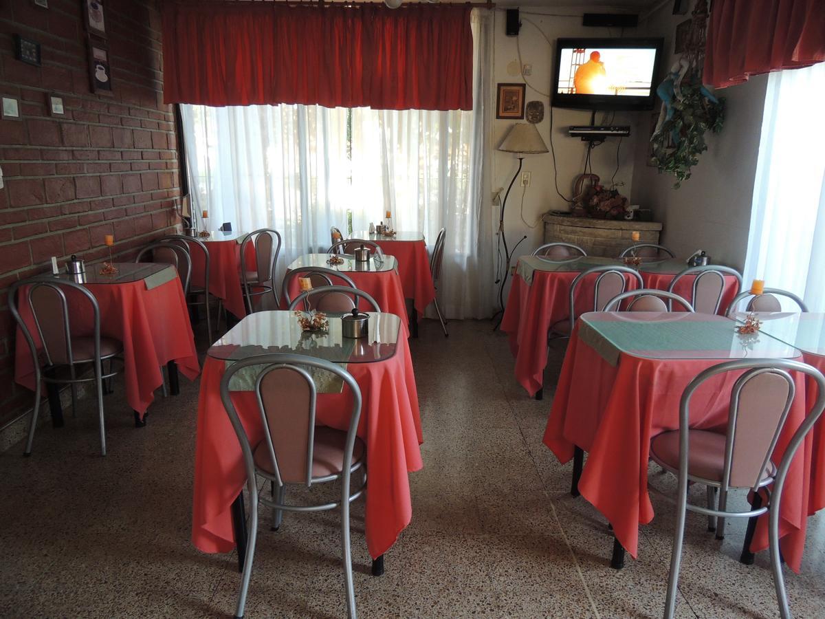 Hotel Carlos Paz Вилья-Карлос-Пас Экстерьер фото