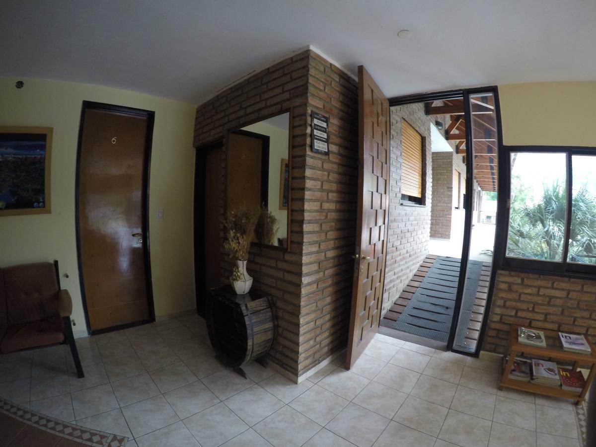 Hotel Carlos Paz Вилья-Карлос-Пас Экстерьер фото