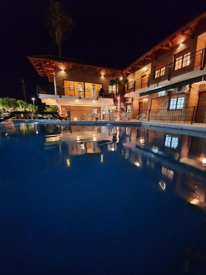Hotel Carlos Paz Вилья-Карлос-Пас Экстерьер фото