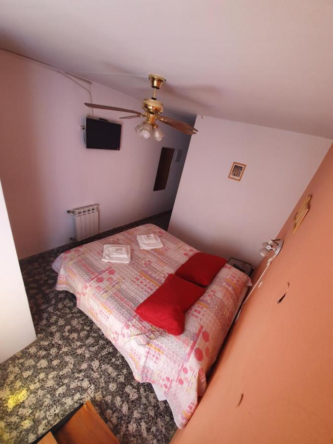 Hotel Carlos Paz Вилья-Карлос-Пас Экстерьер фото